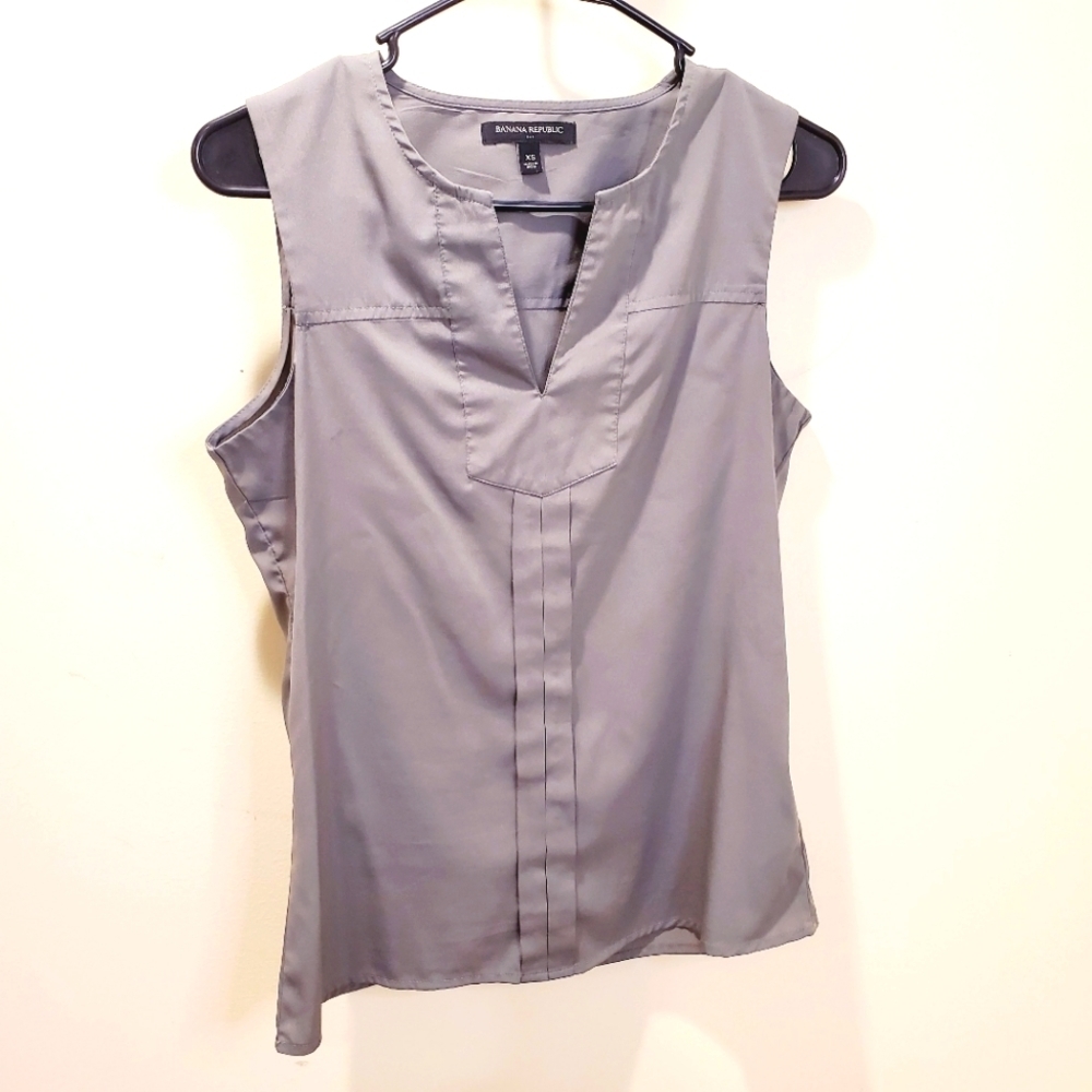 Banana Republic Gray tank top size XS